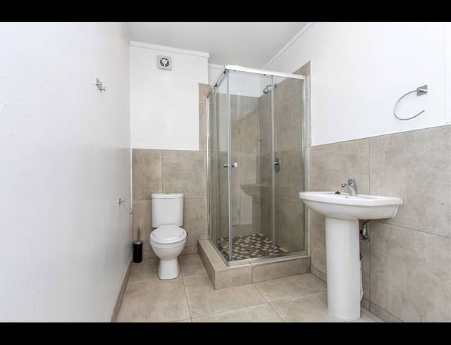 2 BEDROOM APARTMENT TO LET IN HURLINGHAM